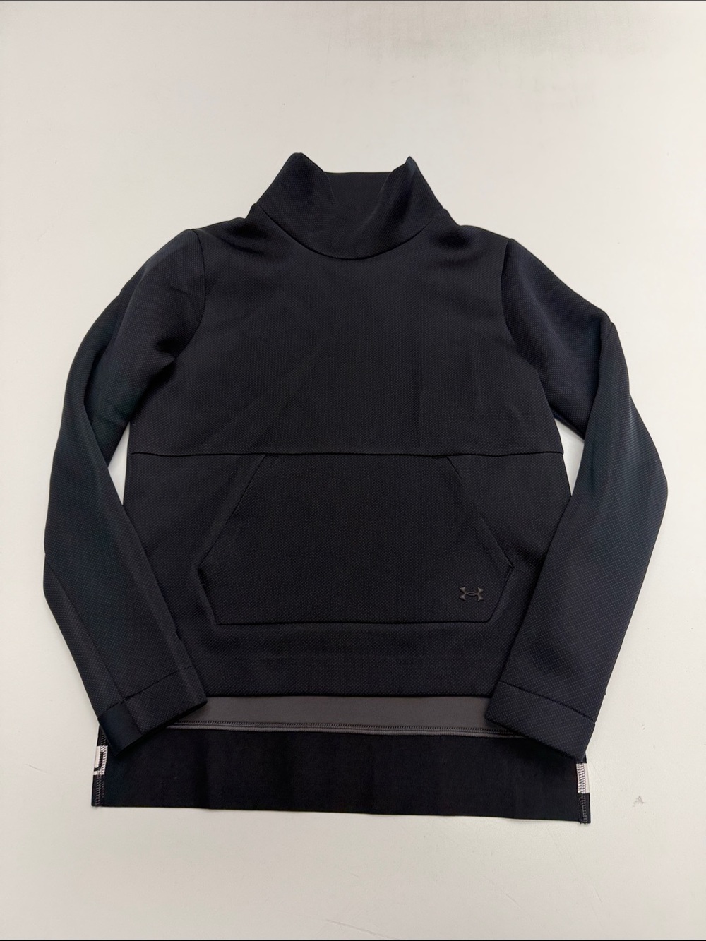 UNDER ARMOUR Women’s XS Black Mock Neck Sweatshirt